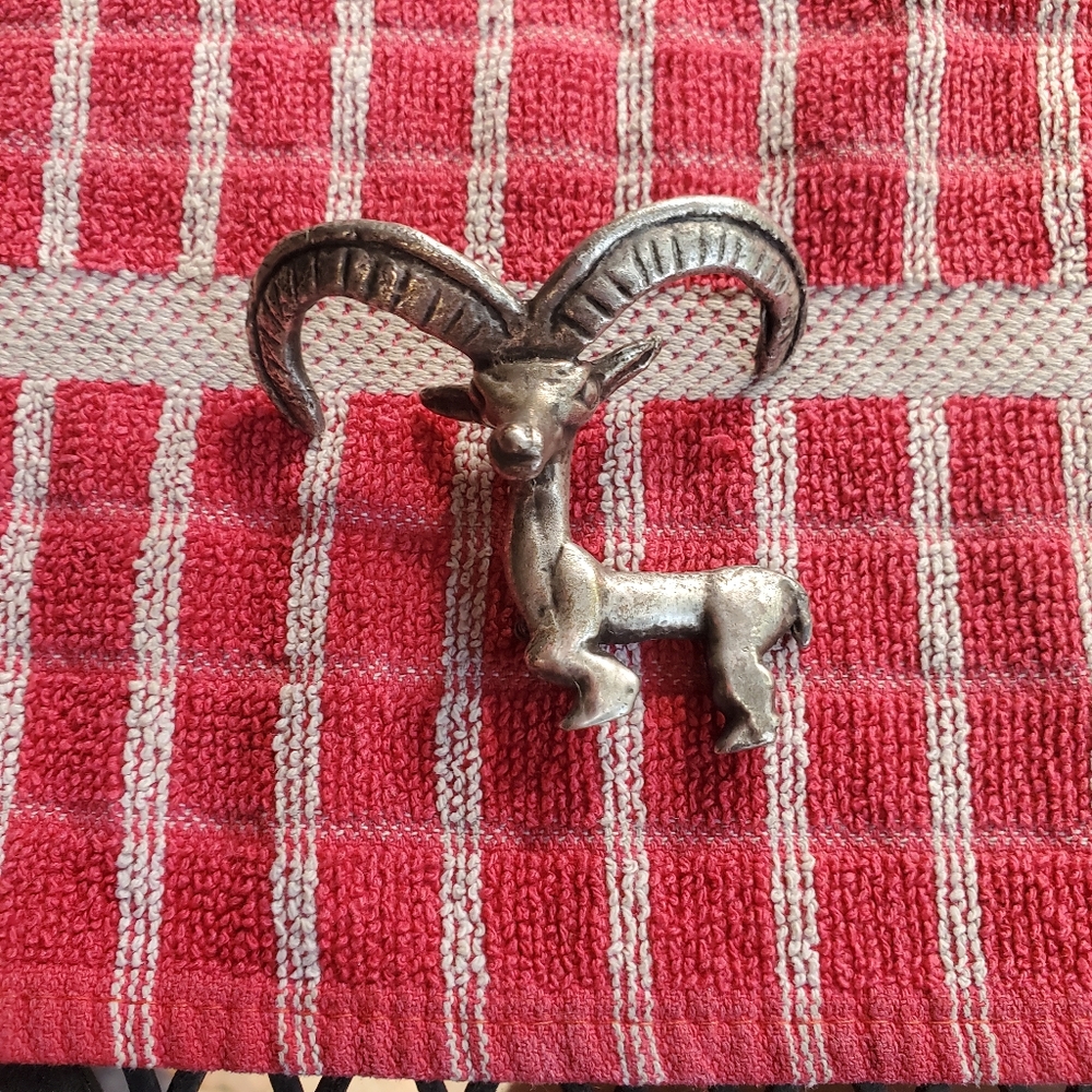 Goat pin. Pewter.